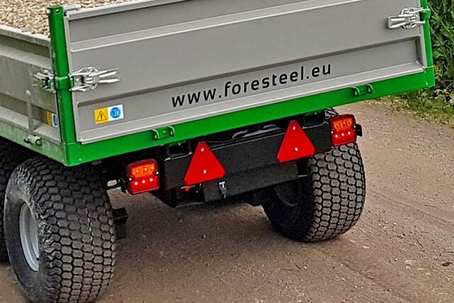 FT-600 Światła LED i reflektory